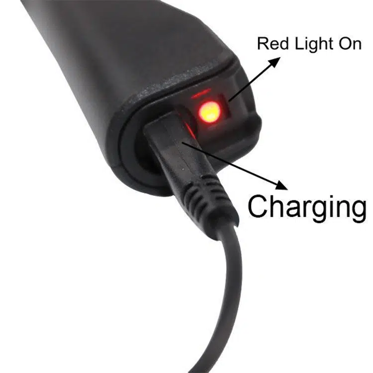 Rechargeable LED work light with magnet and pocket clip. - Image 3