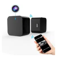 USB-lader med skjult kamera og lydoptager - se med hvad der foregår, på video eller mobilen.