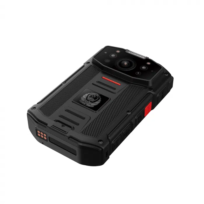 Super body camera med mange features. 10 timers konstant optagelse, natoptagelse i farver, mulighed for at benytte body cameraet som telefon